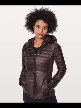 Lululemon athletica down for a run jacket Size 12